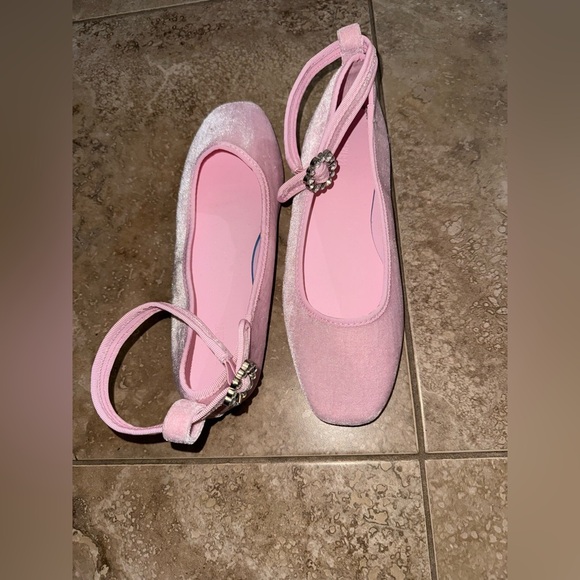 Forever 21 Shoes - Pink Ballet Flats (Velvety) w/Rhinestone Details Around The Ankle Strap, NWOT